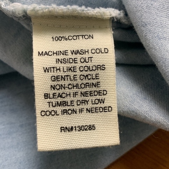 Per Se 100% Cotton Button Up Sleeveless Shirt, Lightweight, Light wash, Pocket - Picture 5 of 12